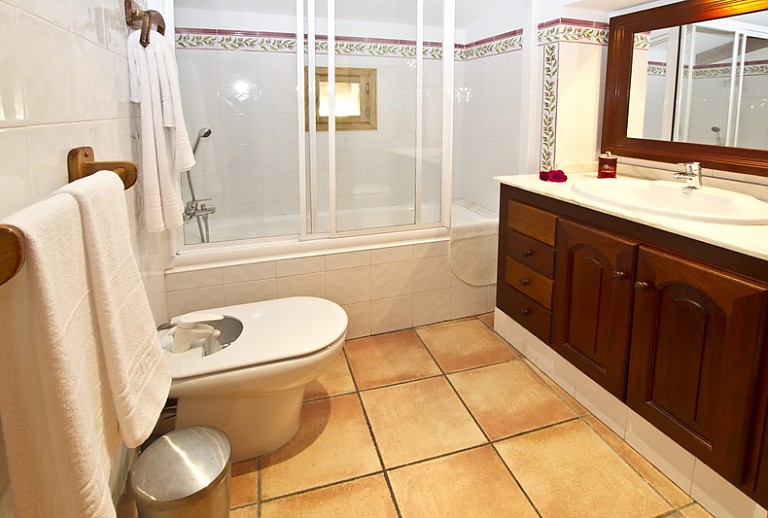 Finca Mallorca Buger 6 Personen Badewanne
