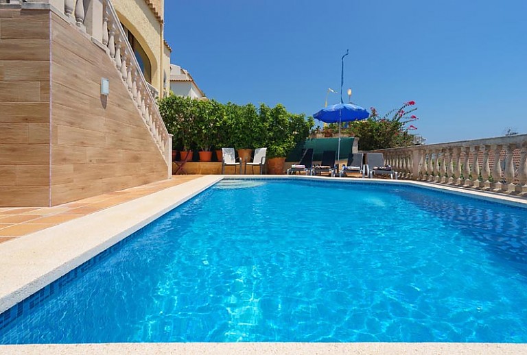 Pool Sonnenschirm Himmel