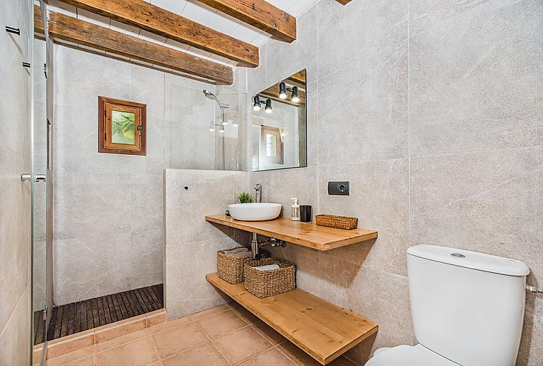 Bad Dusche Bidet Waschbecken Spiegel