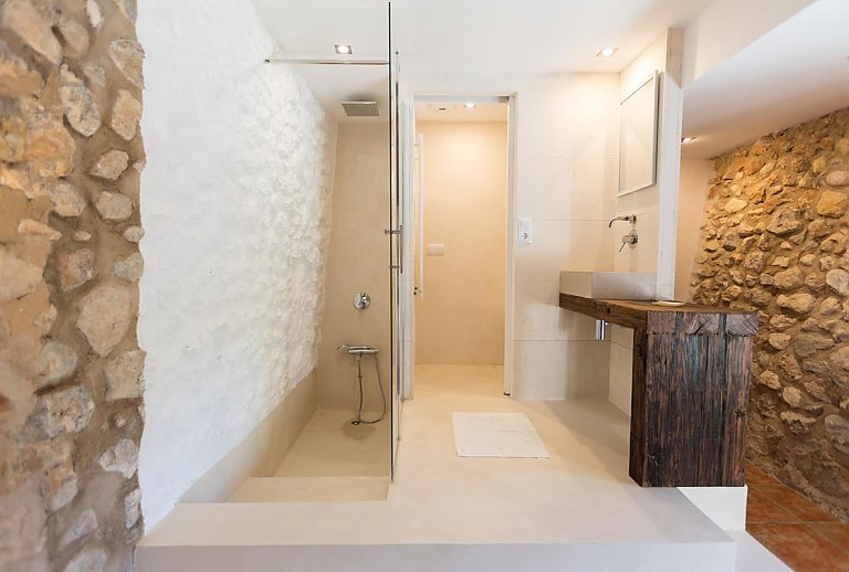 Finca Mallorca bei Buger für 7 Gäste mit Sommerküche