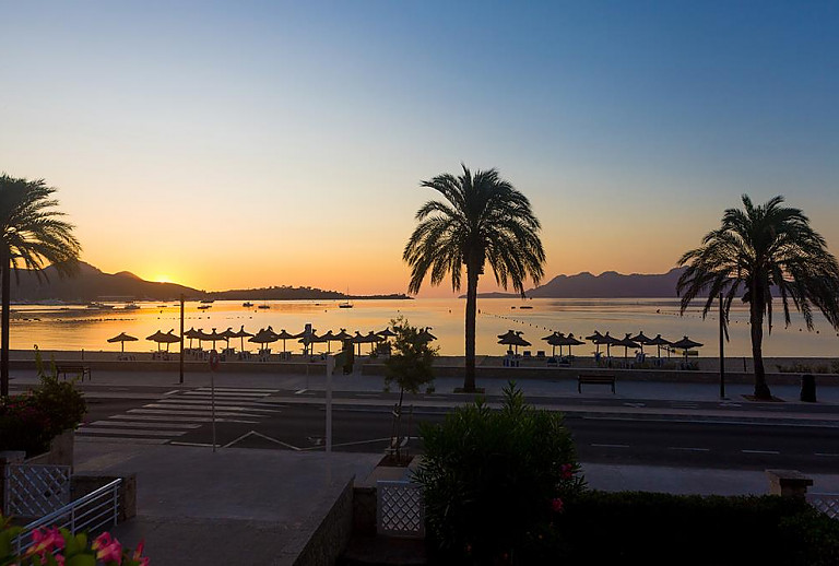 Strand bei Nacht vor der Ferienwohnung