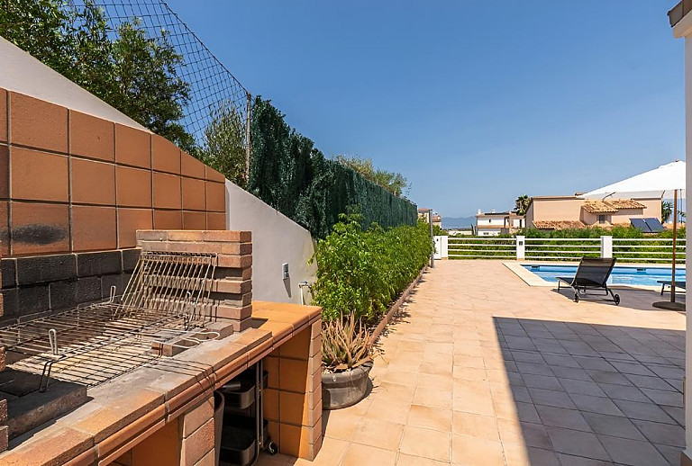 Grillecke auf der Terrasse 