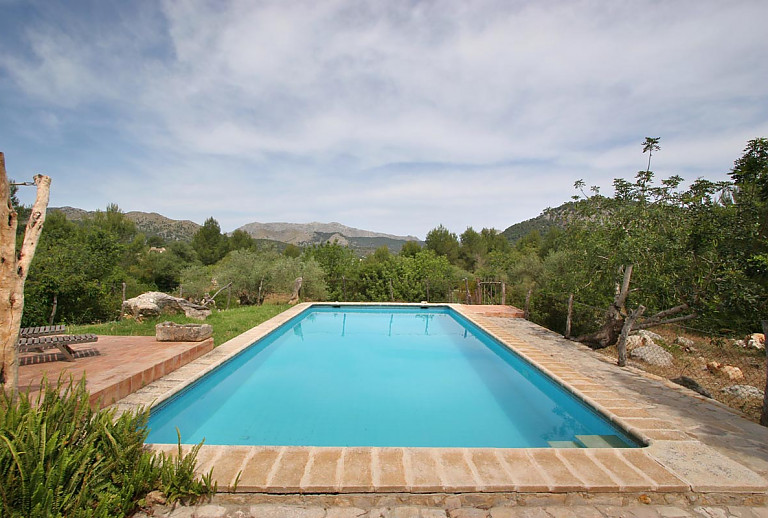 Finca Mallorca Pollenca Antik Bergblick 8 Personen