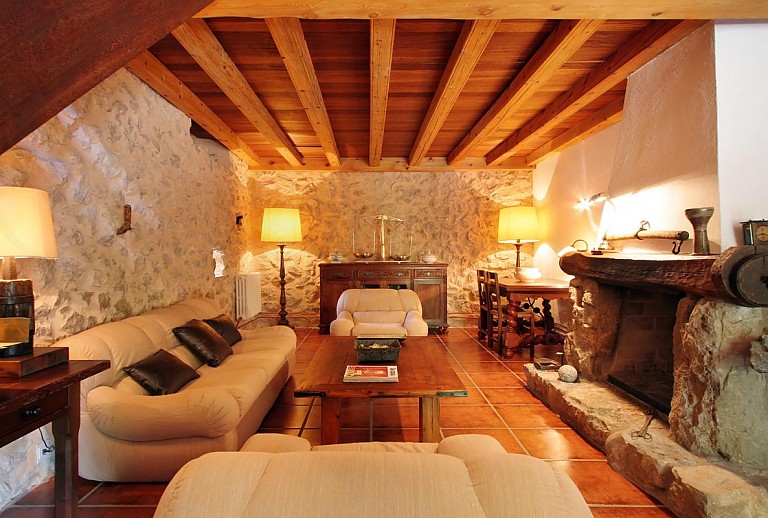 Finca Mallorca Pollenca Antik Bergblick 8 Personen