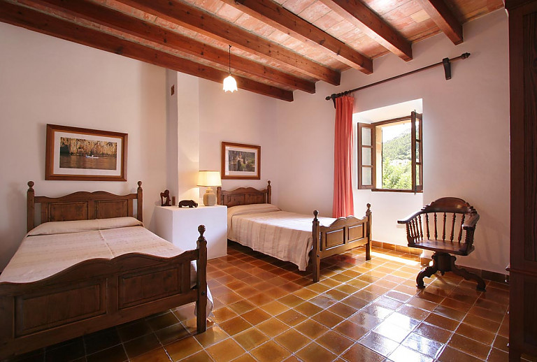 Finca Mallorca Pollenca Antik Bergblick 8 Personen